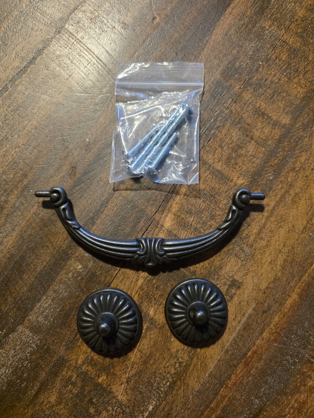 Antique-Style Black Drawer Pulls and Knobs Set